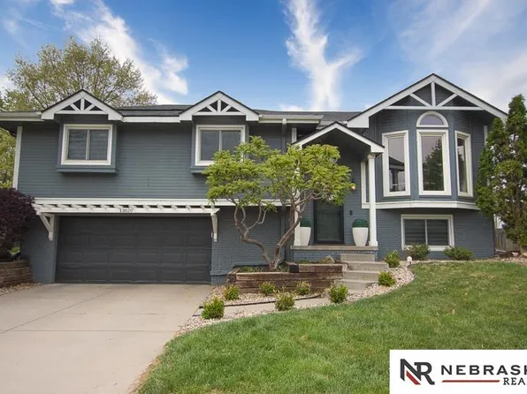 13820 Newgate St, Waverly, NE 68462