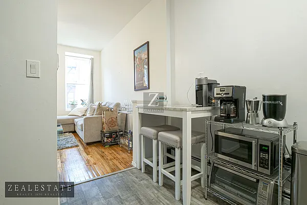 Rented by ZealEstate Group Inc | media 48