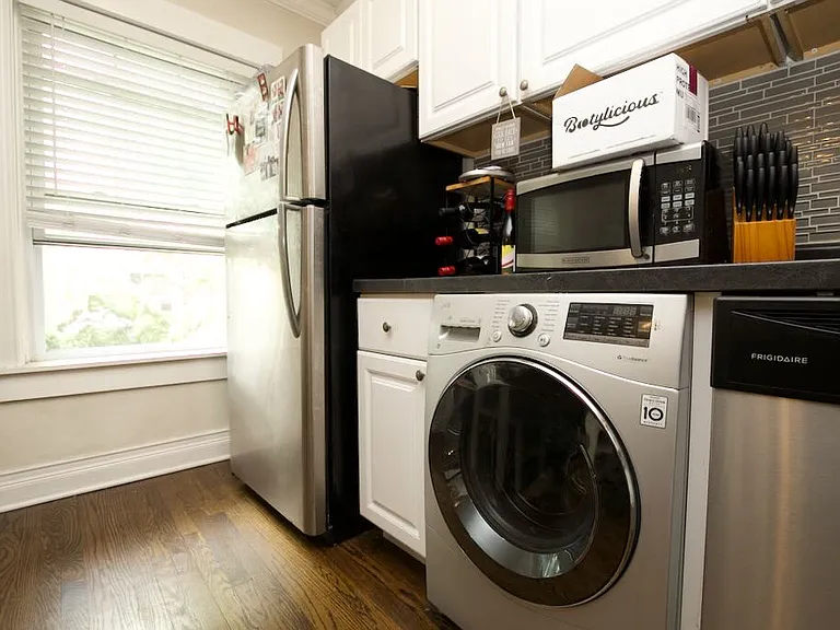 2129 N Dayton St #102 — Photo 6