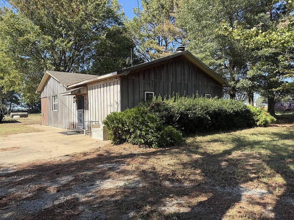 1st image of 301 Law 511 Rd