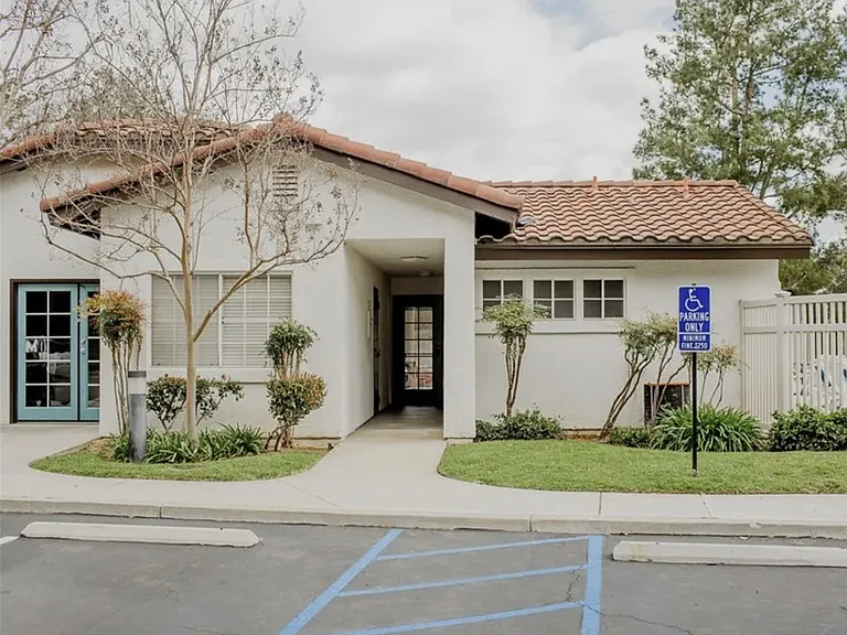5473 Spanish Oak Ln #B — Photo 28