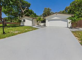 520 NW 43RD Avenue, Plantation, FL 33317