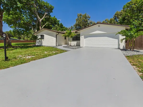 520 NW 43RD Avenue, Plantation, FL 33317