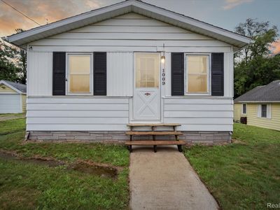 1009 Henrietta St, Jackson, MI, 49203