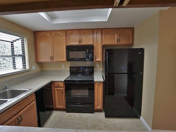 4th image of 936 Sapphire St APT D