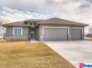 2159 Skyhawk Ave, Papillion, NE 68133