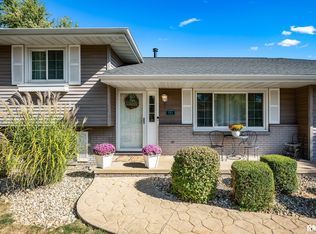 303 Arbor Vitae Dr, Metamora, IL