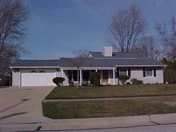 1st image of 216 Duff Dr