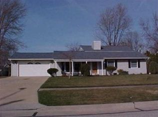 216 Duff Dr, Avon Lake, OH 44012