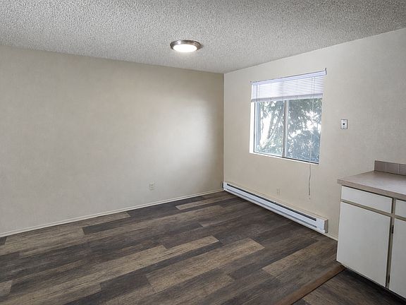 3rd image of 1122 Francis Ave #7B