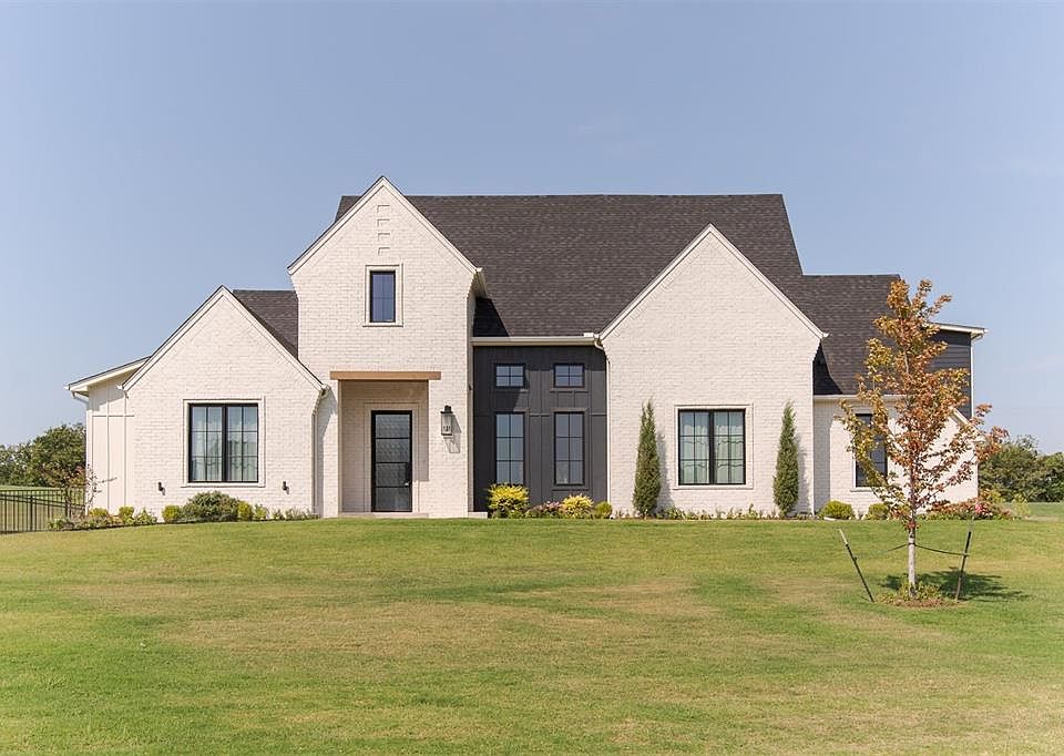 1st image of 21773 N Sawtooth Cir