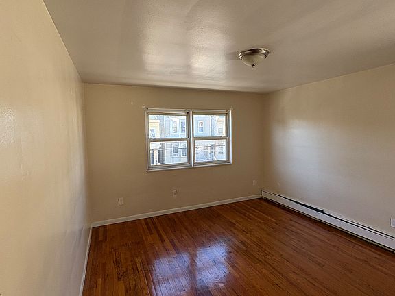 5th image of 70 Ellis Ave APT 9
