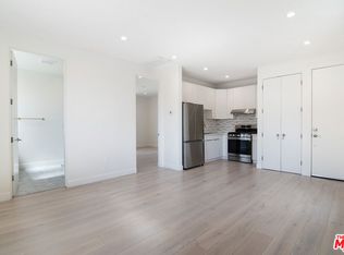 5537 W 3rd St, Los Angeles, CA 90036