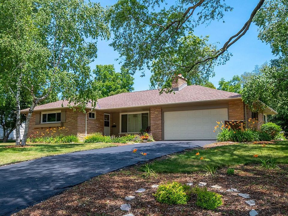 1st image of 300 Madero DRIVE