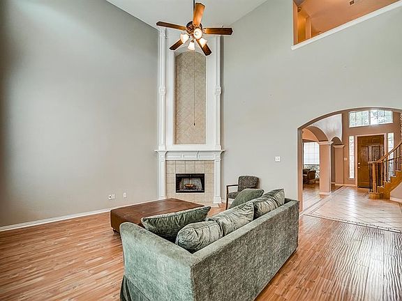 4th image of 1200 Summerside Dr