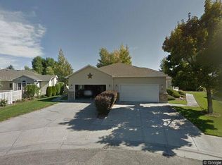 945 Summerset Ct, Idaho Falls, ID 83404
