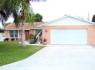 7493 SE Peacock St, Hobe Sound, FL 33455