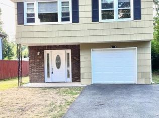 525 Curtis Rd, Landing, NJ 07850