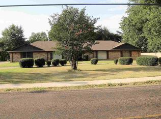 523 E New Boston Rd, Nash, TX 75569