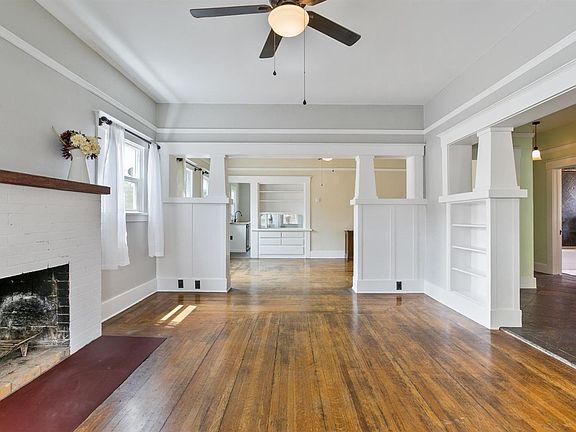 4th image of 126 W 22nd St