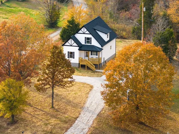 848 Franklin Rd, Charlotte, TN 37036