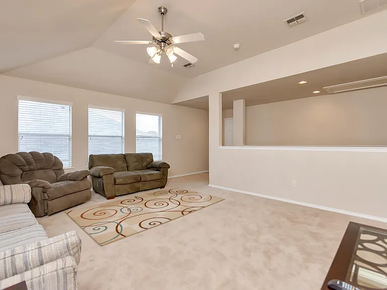 332 Mystic River Trl — Photo 17