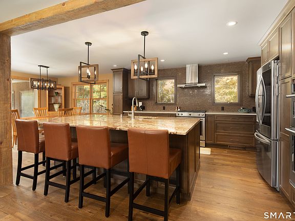 4th image of 363 Colebrook Road
