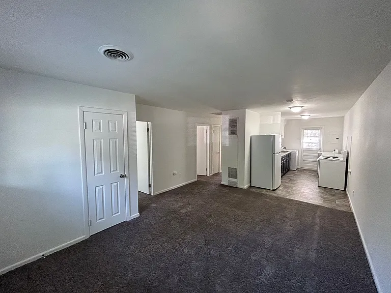3303 Branch Ave — Photo 6