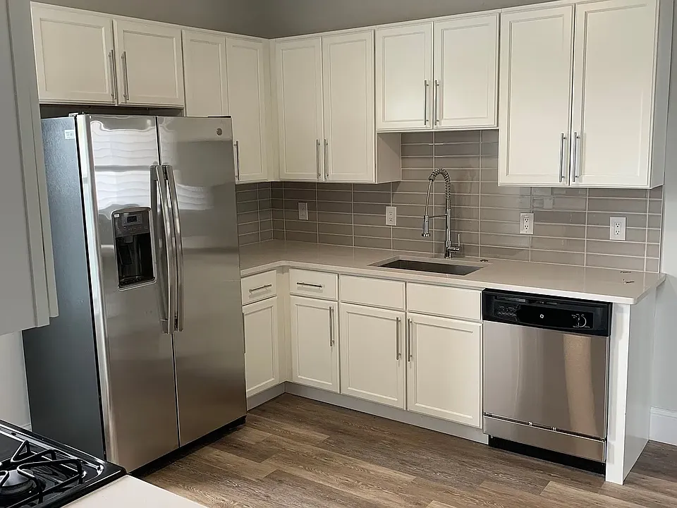 28 Ripley Rd #4