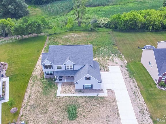 2nd image of 10187 Meadowmere Pl