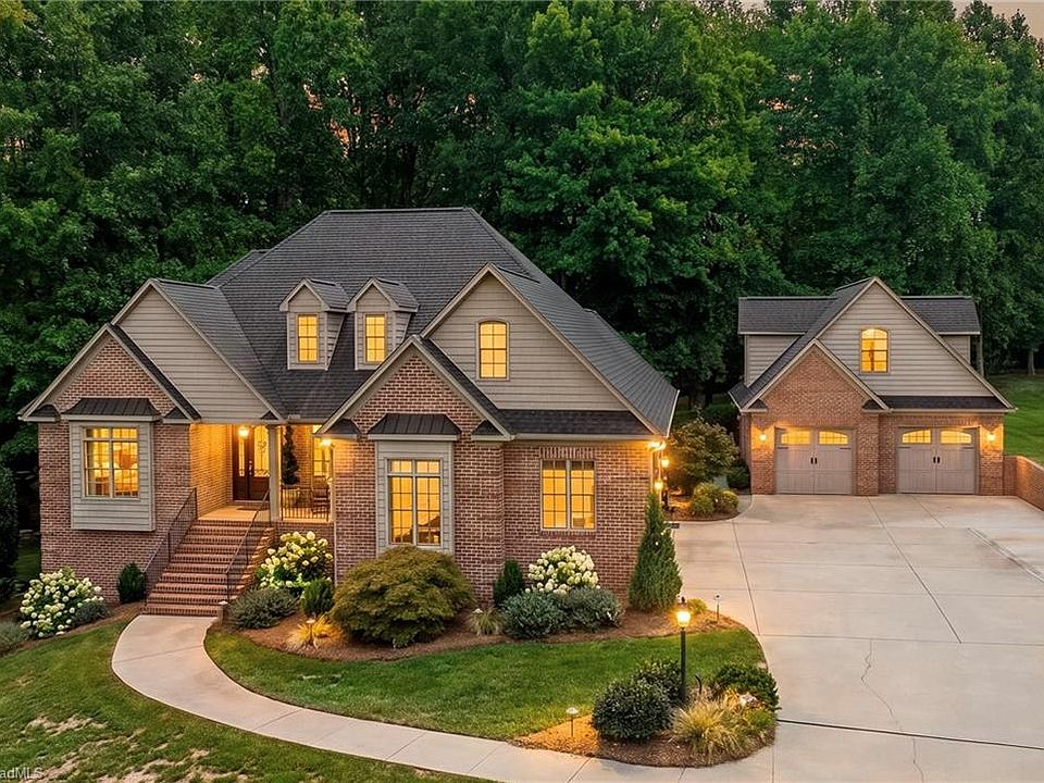 1st image of 3546 Canter Dr