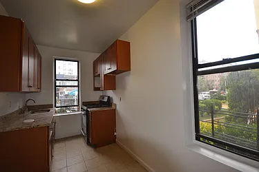 Rented by Silverstein Collection LLC 