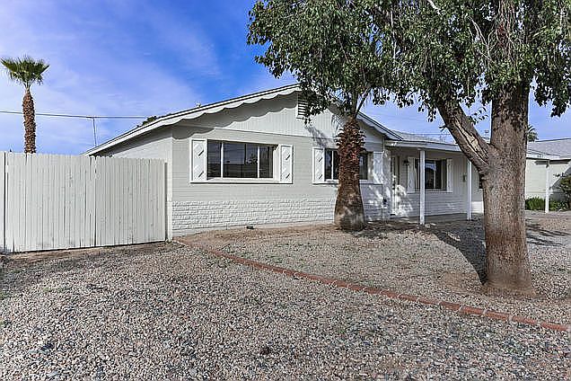 1st image of 3317 W Laurel Ln