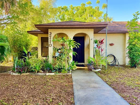 2710 46th Avenue Dr W, Bradenton, FL 34207