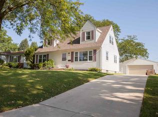 729 Burbank Ave, Waterloo, IA 50702