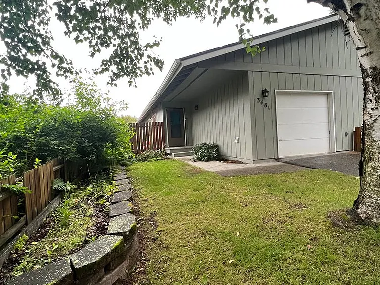 3481 E 20th Ave — Photo 31