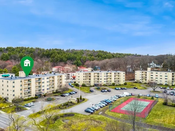 100 Park Terrace Dr APT 106, Stoneham, MA 02180