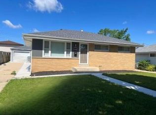 5333 N 90th St, Milwaukee, WI 53225