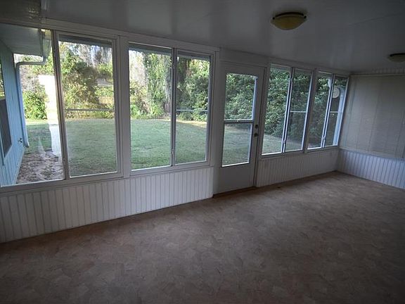 3rd image of 12447 Pine Glen Dr