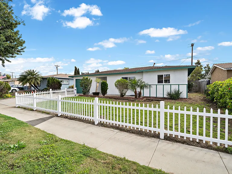 1410 W Camden Pl — Photo 17