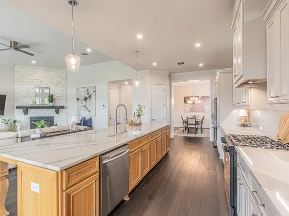 7000 Prairie Ridge Rd, Argyle, TX 76226