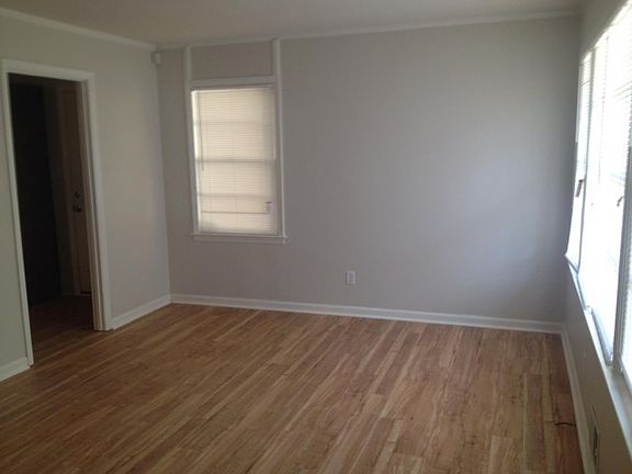 4th image of 260 Sherwood Dr