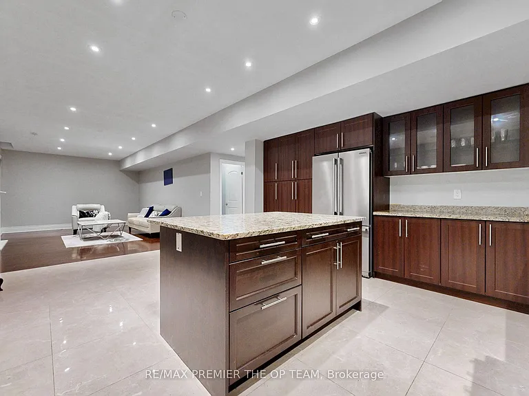 60 Chesney Cres — Photo 34