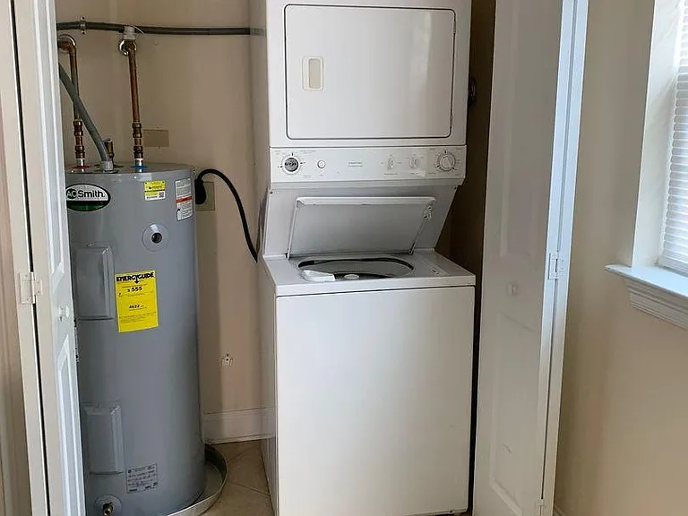 Regency at Metairie — Photo 17