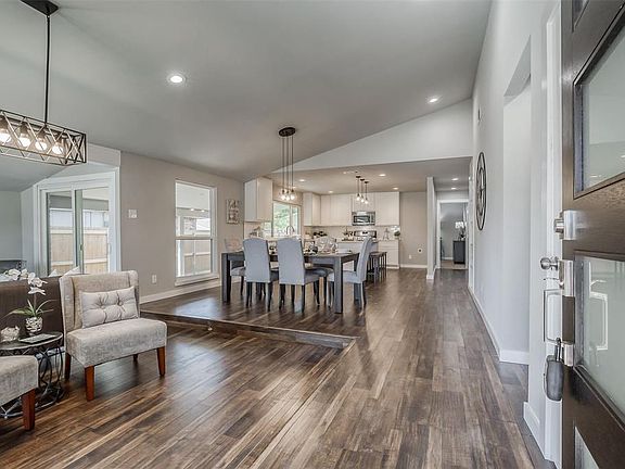 3rd image of 5152 N Colony Blvd