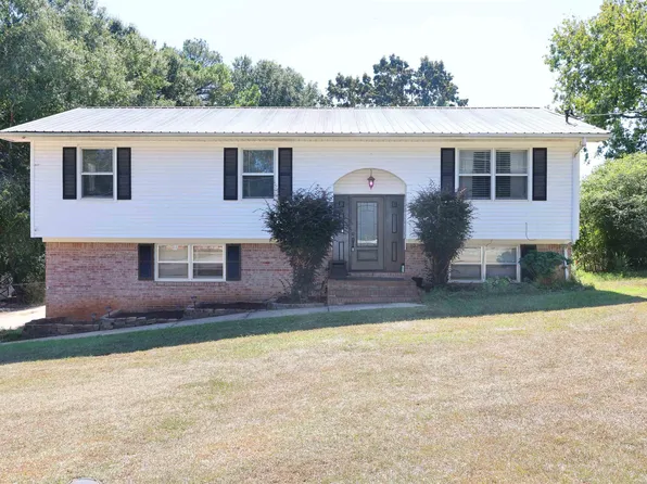 304 Grandview Dr, Eastaboga, AL 36260
