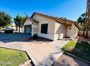 2182 E Saratoga St, Gilbert, AZ 85296