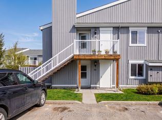 21 Dawson Dr #80, Collingwood, ON L9Y 5B4