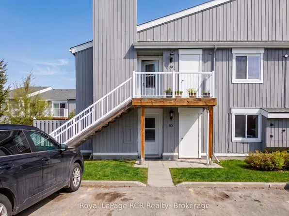 21 Dawson Dr #80, Collingwood, ON L9Y 5B4