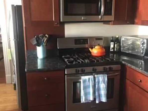 10-12 Clyde Rd, Watertown, MA 02472